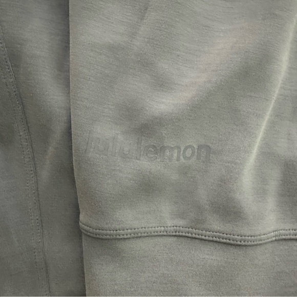 Lululemon Softstreme Perfectly Oversized Cropped Crew - Picture 6 of 7